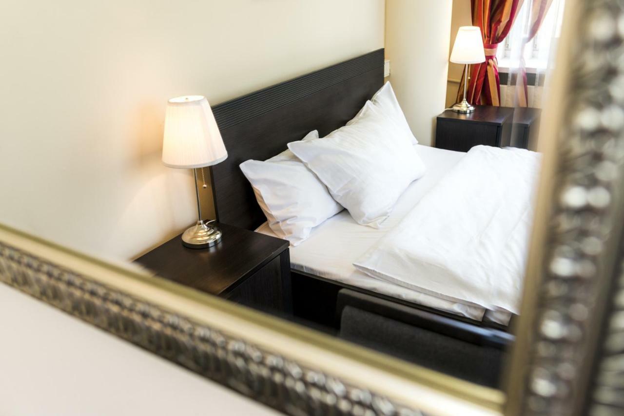 Scsk Zurawia Bed & Breakfast Warsaw Ngoại thất bức ảnh